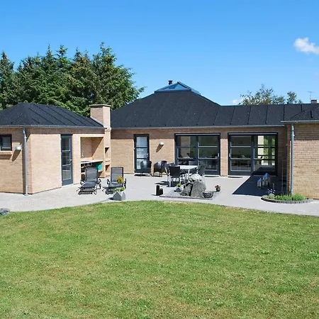 Holiday Hans C- 1551 Tatil Evi *
